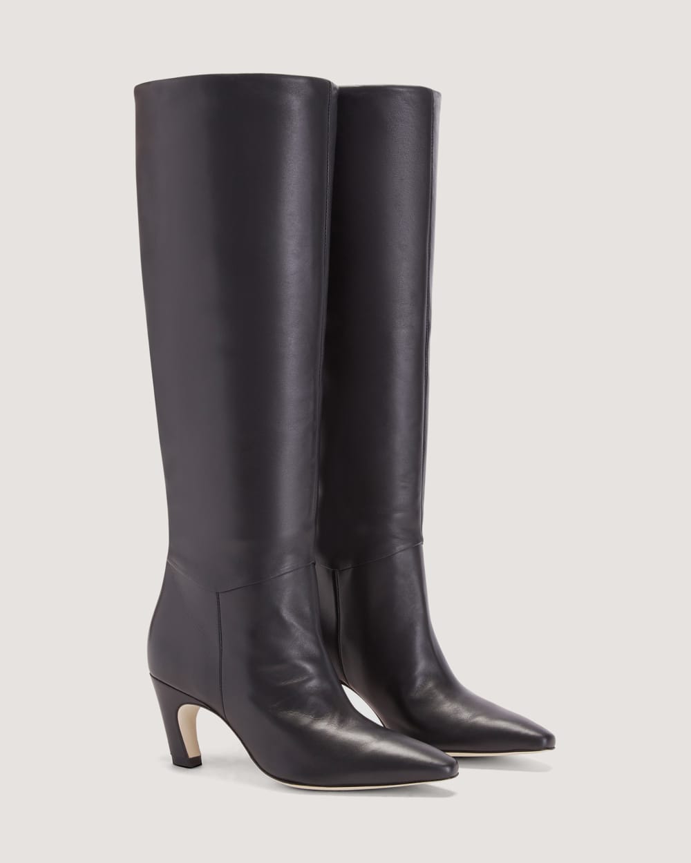 The Banana Boot | Black - Image 4