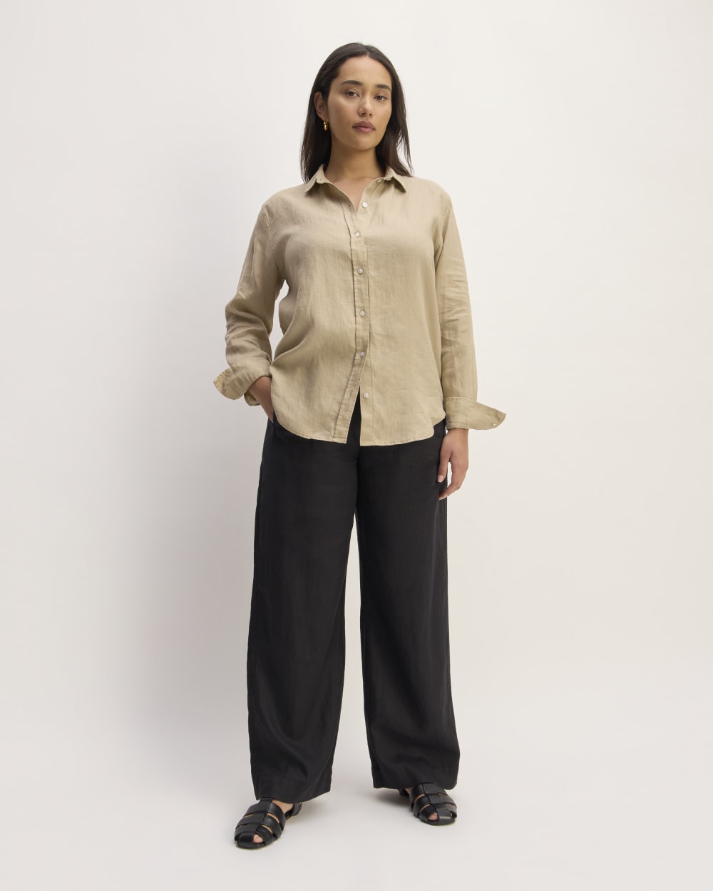 The Must-Have Shirt In Linen | Trench Coat Khaki - Image 3