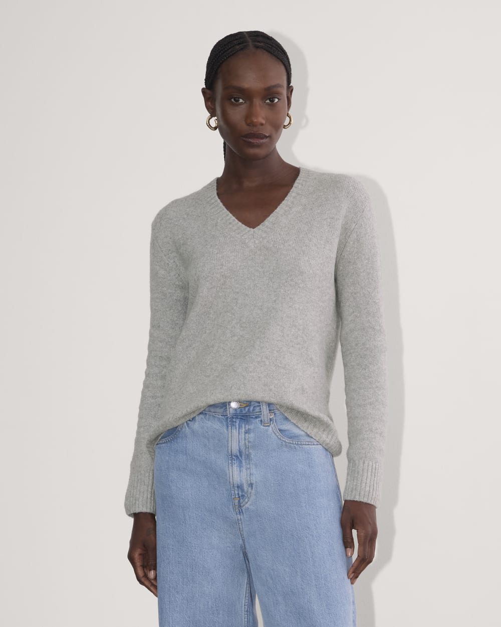 The V-Neck Sweater In Plush Cotton | Heathered Grey